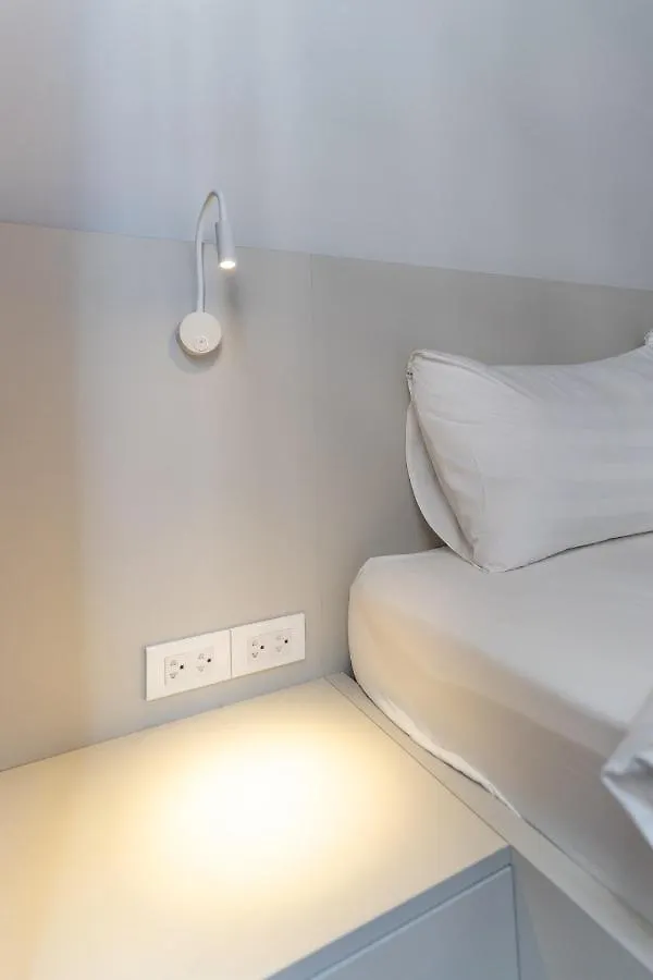 The Rixx Lancaster Apartment @ D1/ Netflix/Bathtub Ho-Chi-Minh-Stadt