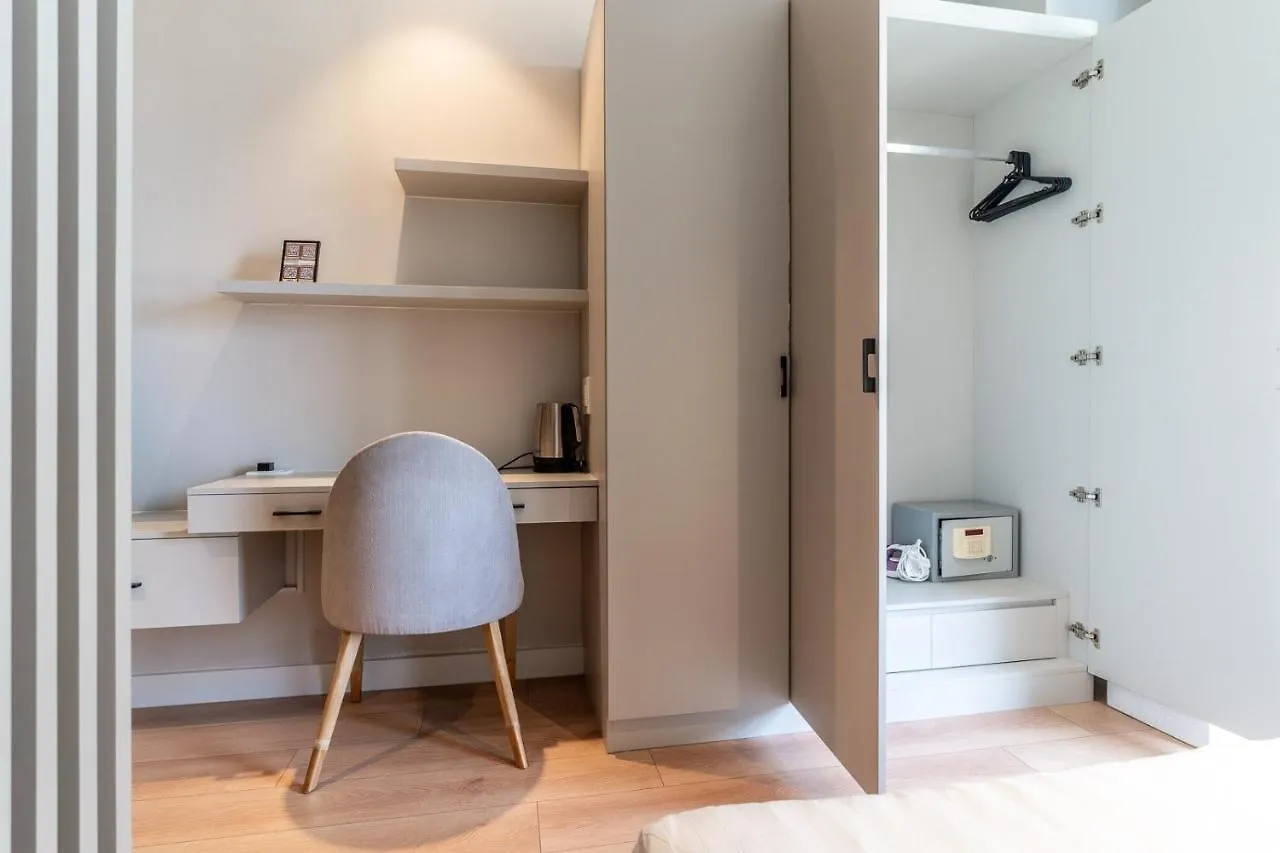 The Rixx Lancaster Apartment @ D1/ Netflix/Bathtub Ho Chi Minh City