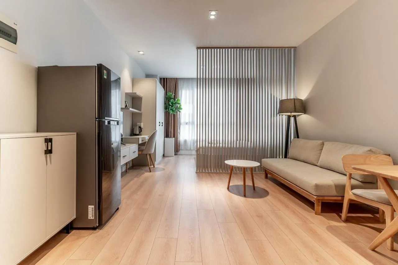 The Rixx Lancaster Apartment @ D1/ Netflix/Bathtub Ho Chi Minh City