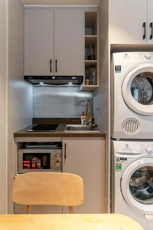 The Rixx Lancaster Apartment @ D1/ Netflix/Bathtub Ho Chi Minh City